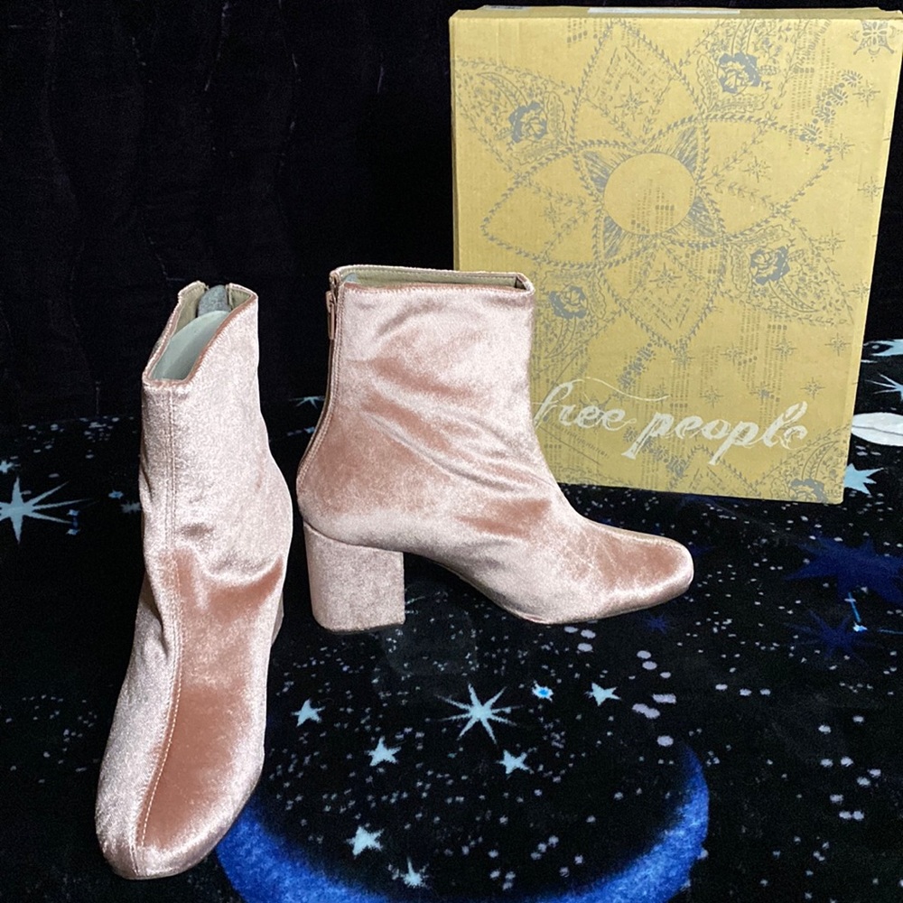 free people VELVET CECILE ANKLE BOOTS ROSE size 38 - Picture 1 of 13